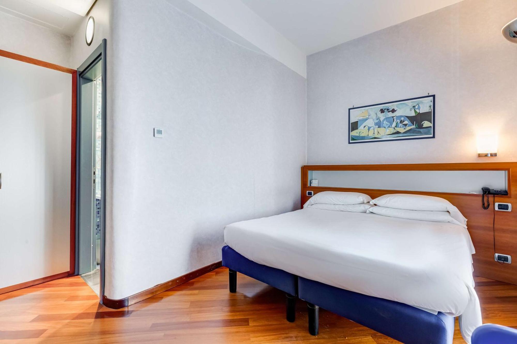 Best Western Hotel Plaza Napoli Ngoại thất bức ảnh